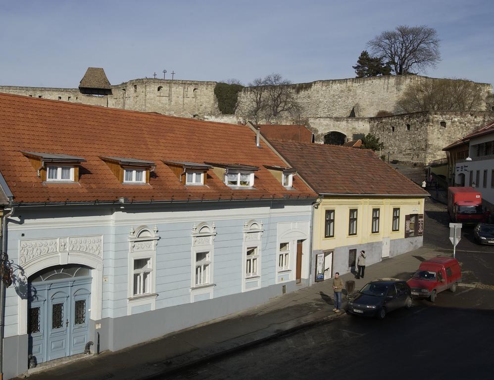 Varkapu Panzio Eger Luaran gambar
